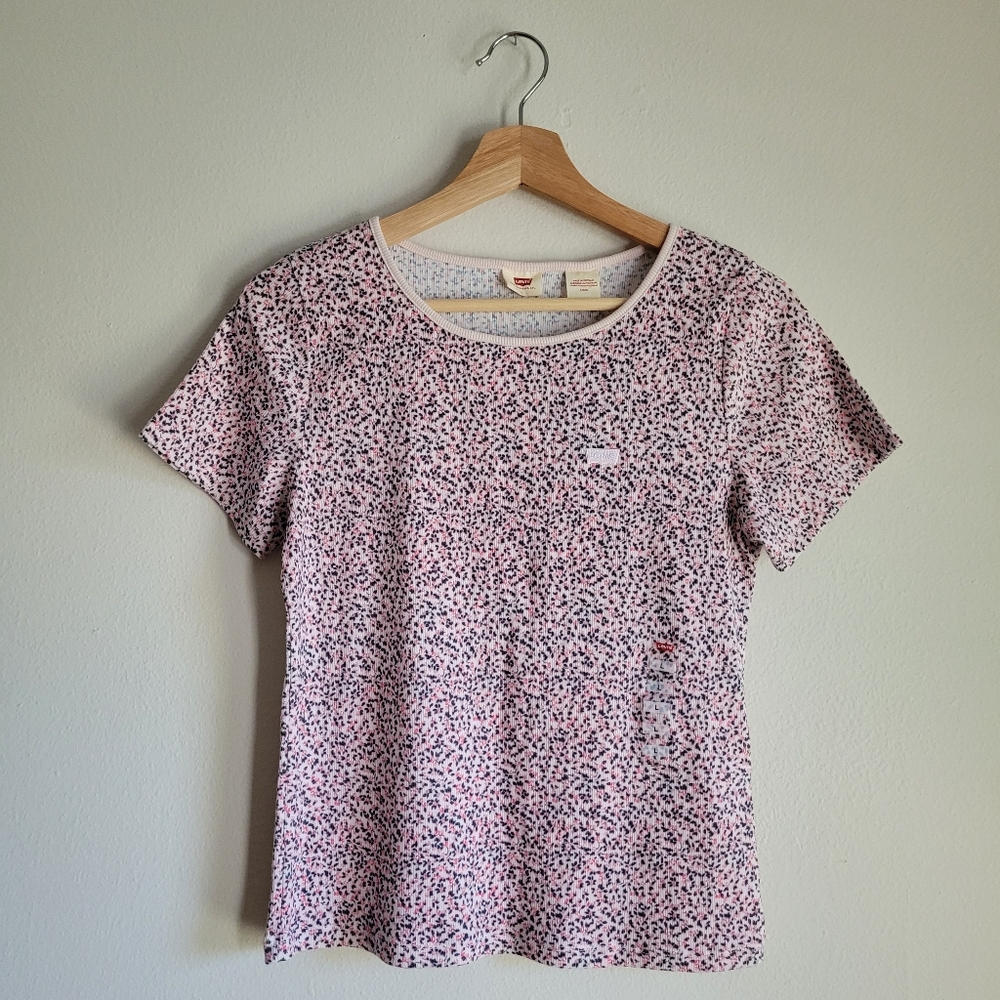 NWT Levi's Pink Floral Honey Tee Short Sleeve Size L